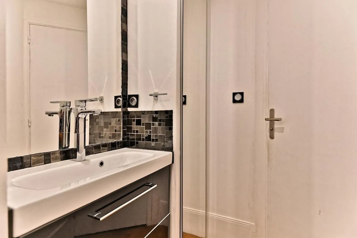 Pleasant Apartment Close To Galerie Lafayette - II Paris