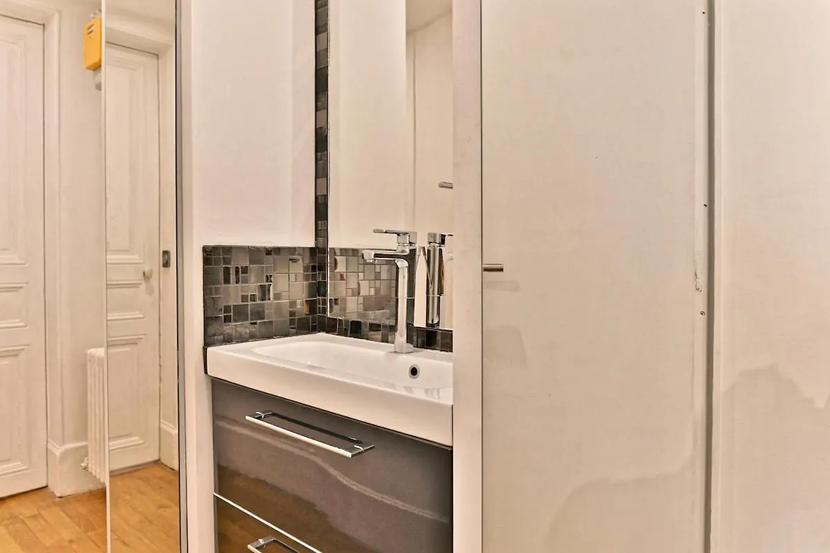 Pleasant Apartment Close To Galerie Lafayette - II Paris